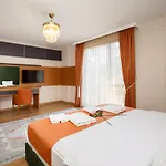 Armoni Deluxe * Trabzon