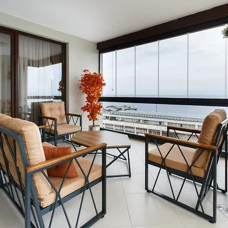 Armoni Deluxe Apartment