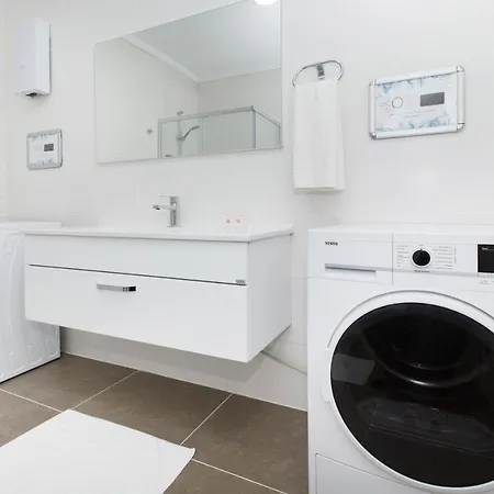 Armoni Deluxe Apartment *